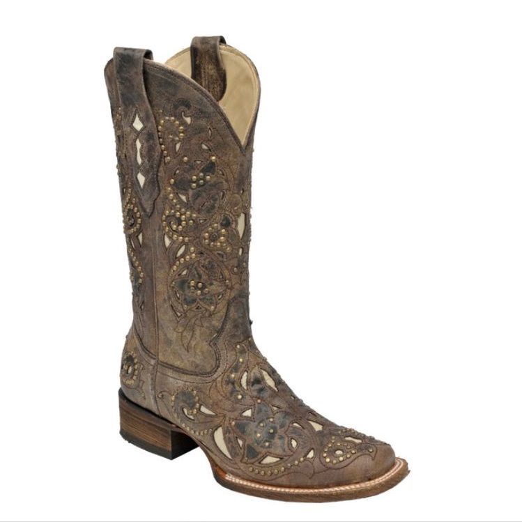 WOMEN’S CORRAL BROWN CRATER BONE INLAY AND STUDS WESTERN BOOTS