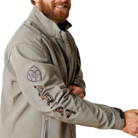 Load image into Gallery viewer, ARIAT MEN’S LOGO 2.0 SOFTSHELL JACKET - JETTY GREY
