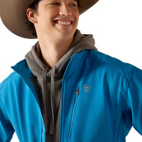 Load image into Gallery viewer, ARIAT MEN’S LOGO 2.0 SOFTSHELL JACKET - MYKONOS BLUE
