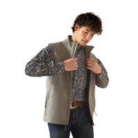 Load image into Gallery viewer, ARIAT MEN&#39;S LOGO 2.0 SOFTSHELL VEST  - JETTY GRAY EMBOSSED
